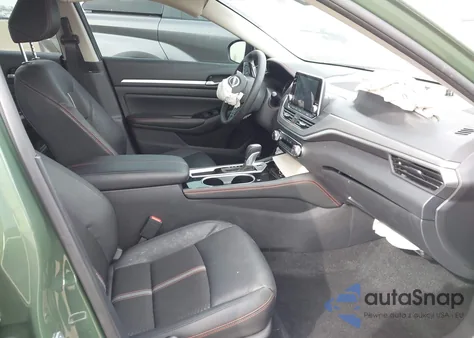 2025 Nissan Altima Sr Fwd z USA, uszkodzony, nr VIN 1N4BL4CV4SN415185